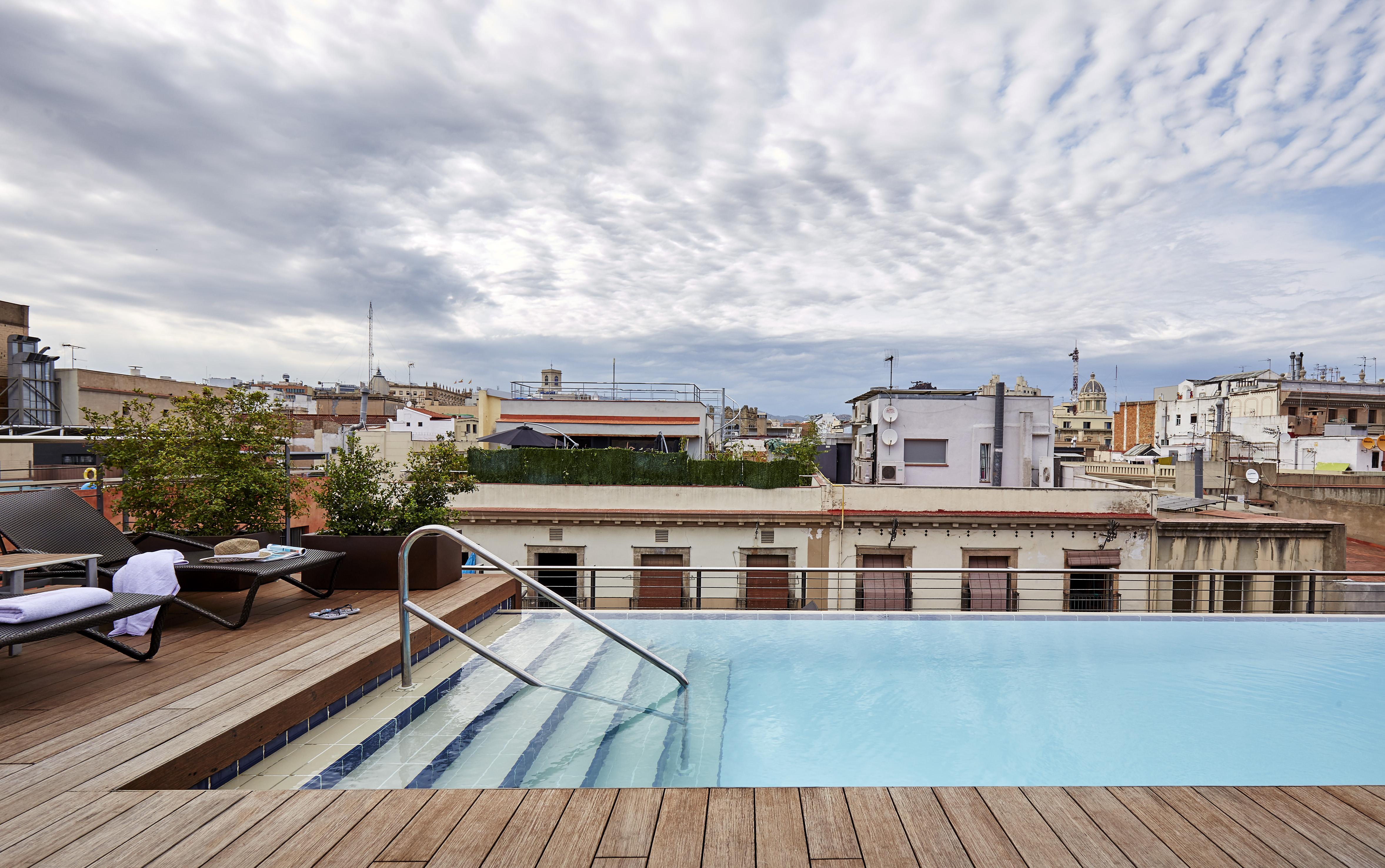 Hotel Barcelona Catedral Exterior photo